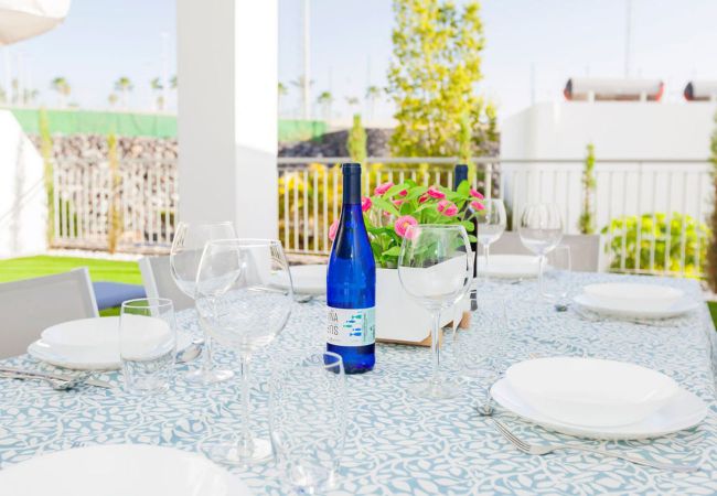 Apartment in Adeje - OH LA LIFE! MAGNOLIA SUSANA Apartment in Adeje - OH LA LIFE! MAGNOLIA SUSANA