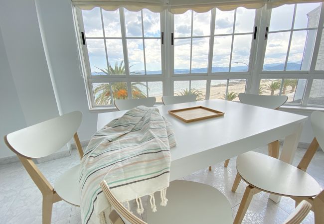 Apartment in Portosin - OH LA LIFE! EL  MAR AND BEACHFRONT Apartment in Portosin - OH LA LIFE! EL  MAR AND BEACHFRONT